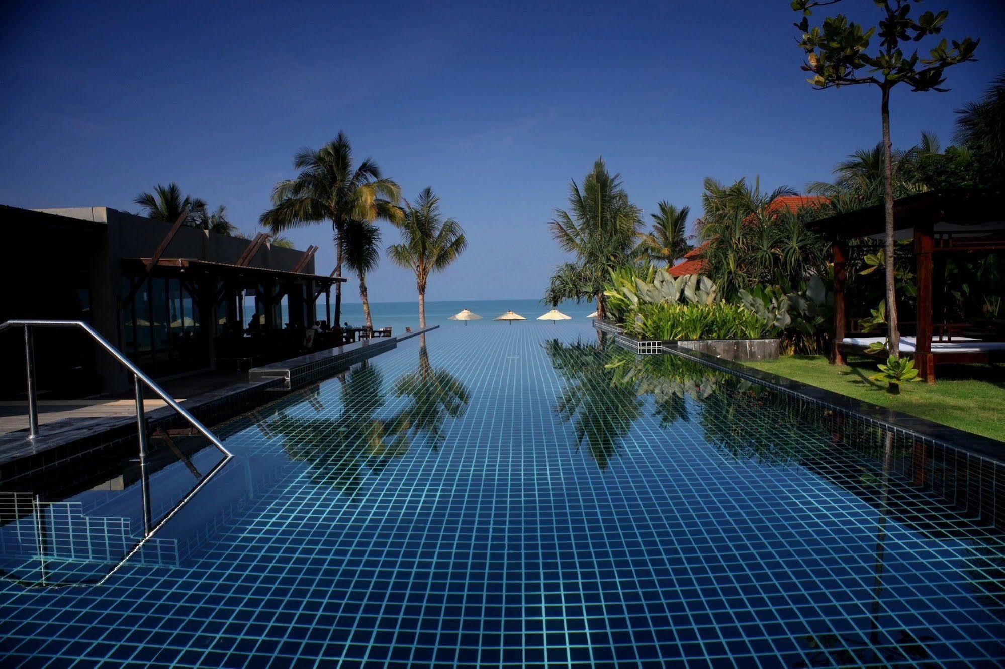 Chongfah Beach Resort Khaolak - Sha Extra Plus Khao Lak Exterior foto