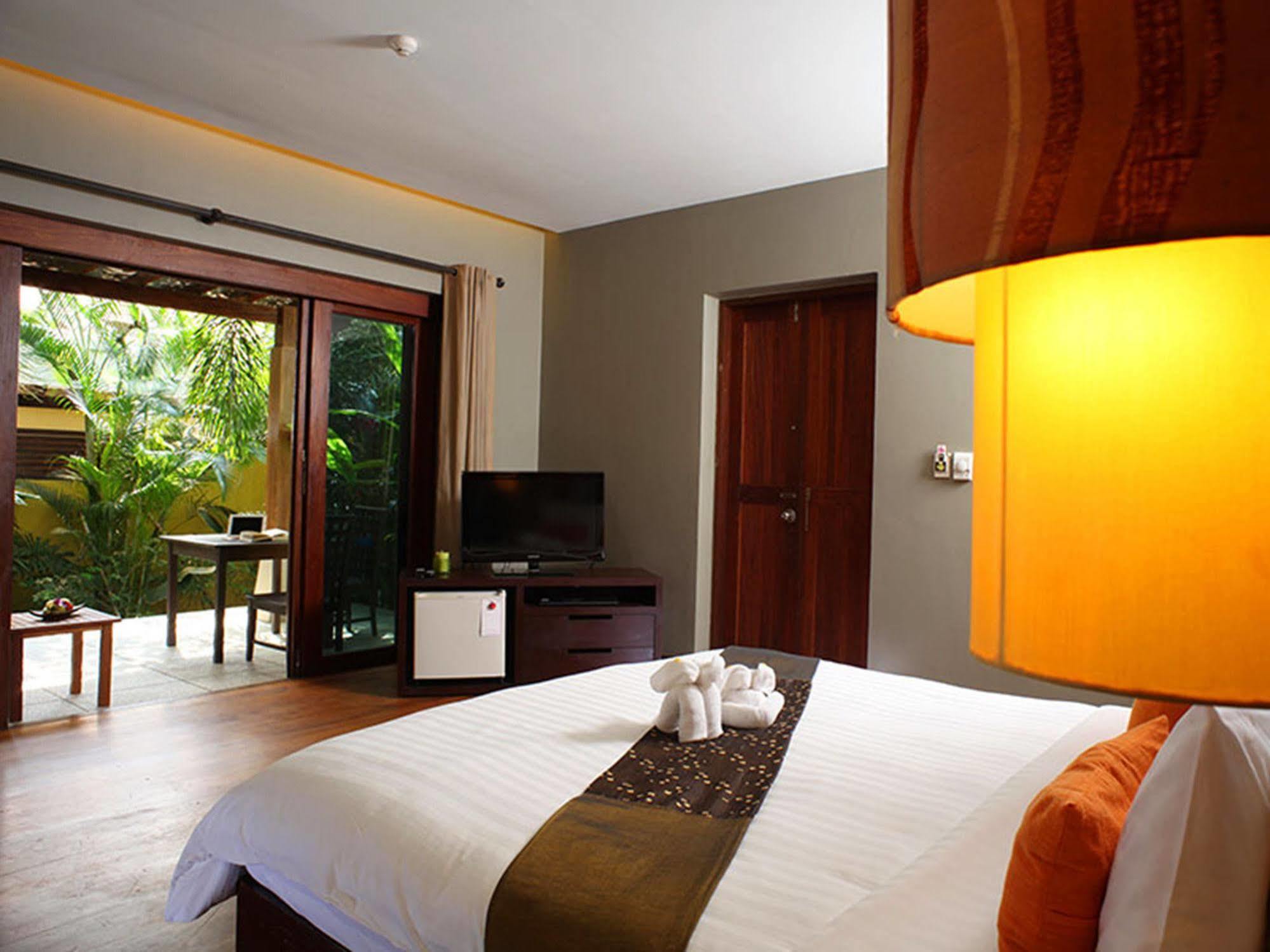 Chongfah Beach Resort Khaolak - Sha Extra Plus Khao Lak Exterior foto